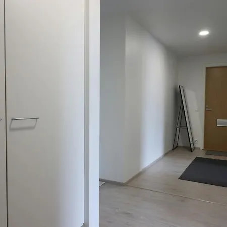 Spacious For 4 With Sauna Apartment *