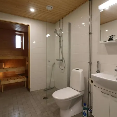 Spacious For 4 With Sauna Espoo