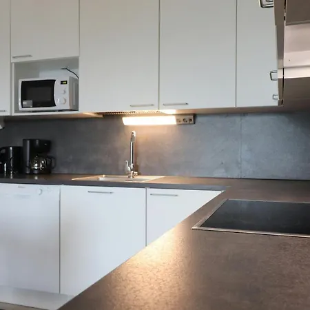 Spacious For 4 With Sauna Apartment